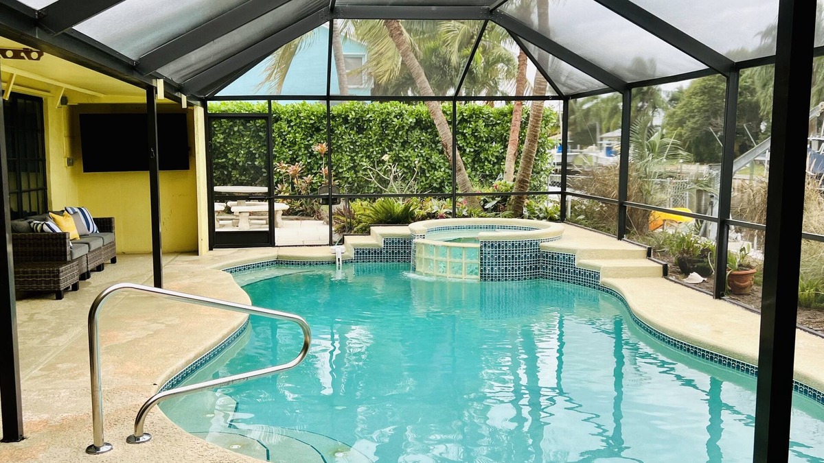 Hobe Sound House | Jupiter Island Beaches, Waterfront Home, Ocean Access, Pool & Boat Dock.