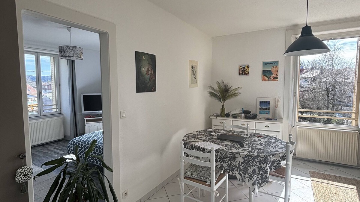 Saint-Laurent-en-Grandvaux Apartment | Jura Gîte Nala