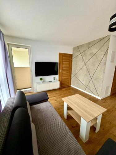 Kielce Apartment | Jurajska Plaza - Nowoczesny apartament z osobną sypialnią, KLIMATYZACJA, Parking prywatny GRATIS - Kielce