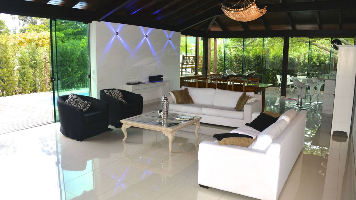Jurere Internacional House | JURERE INTERNATIONAL 5BR HOUSE with pool - 200m from the beach