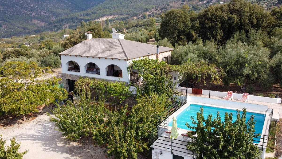 Torres House | Jurinea House Lift with private pool