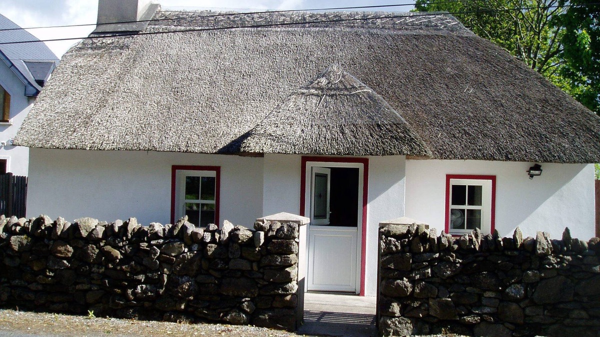 Dungarvan Cottage | Just 3 Miles From The Seaside Town Of Dungarvan on The South East Coast