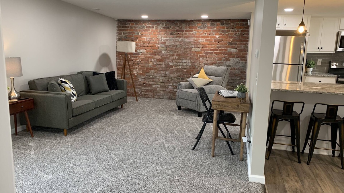 Wooster House | Just 5 miles to the College of Wooster!
