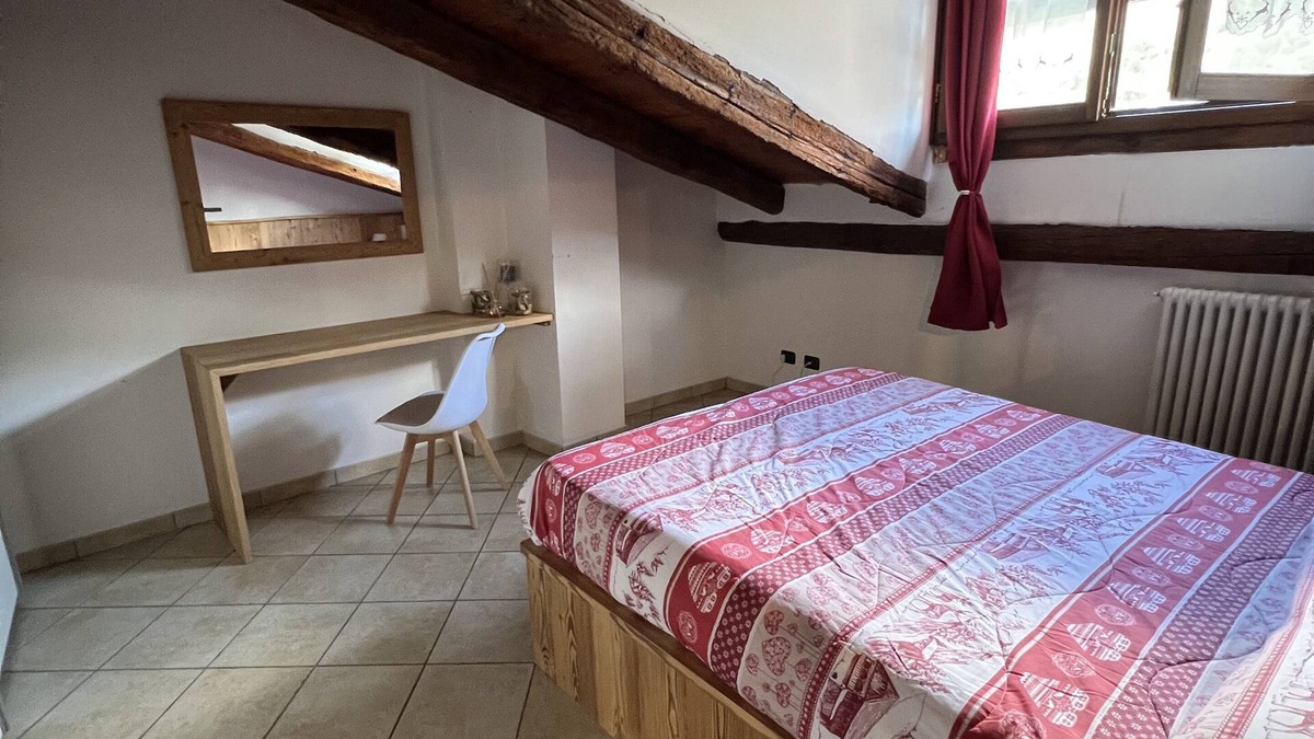 Pila Apartment | Just a few minutes from Pila and Aosta! Wonderful attic ideal for couples and families
