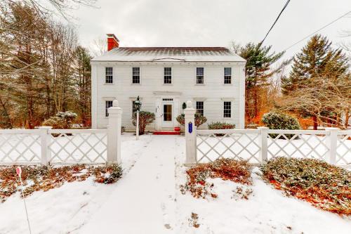 Kennebunk House | Just Beachy