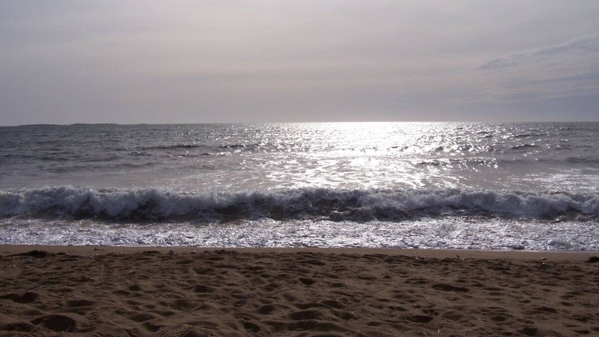Old Orchard Beach Condo | Just Feet to the Beach Family Friendly! In the center of OOB near everything!