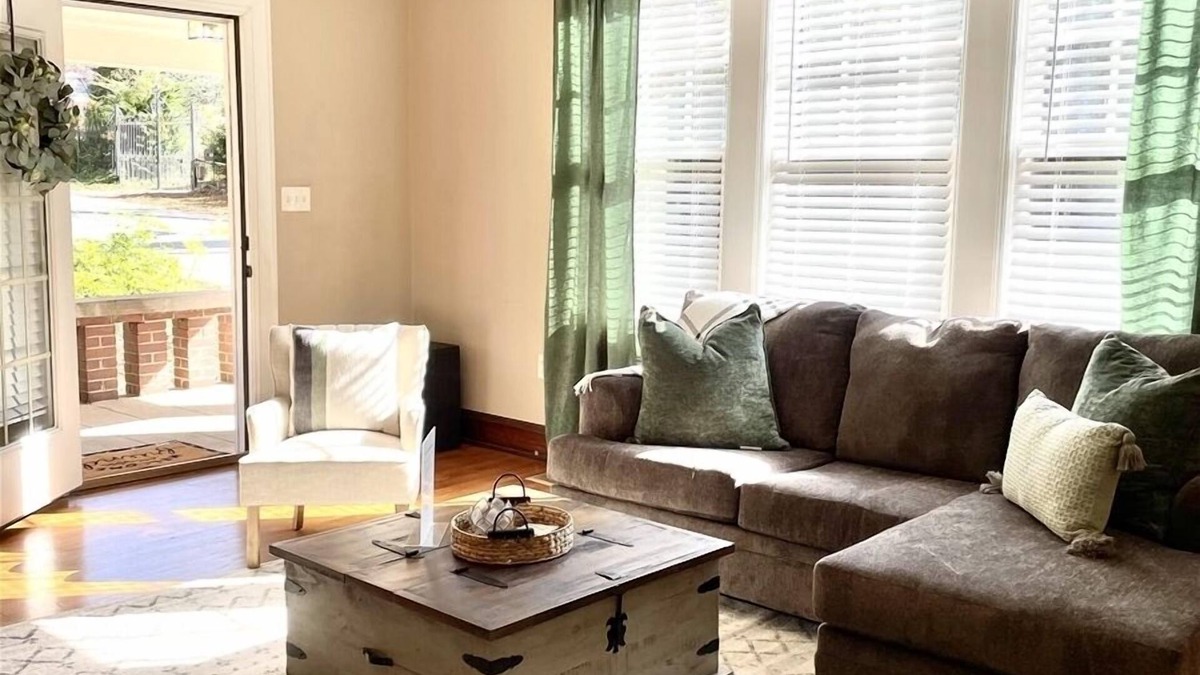 Anderson House | Just minutes from DT Anderson! | 2 Bed, 1 Bath