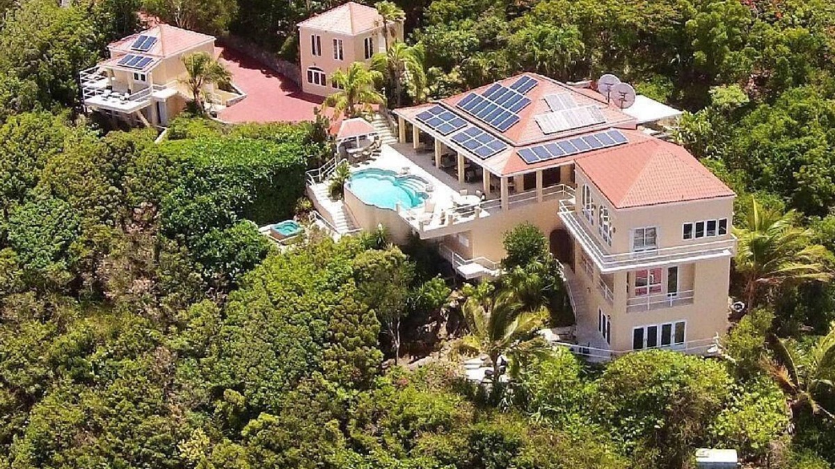 Estate Peterborg Villa | JUST REMODELED! Major WOW Factor! Stunning Views, Private!