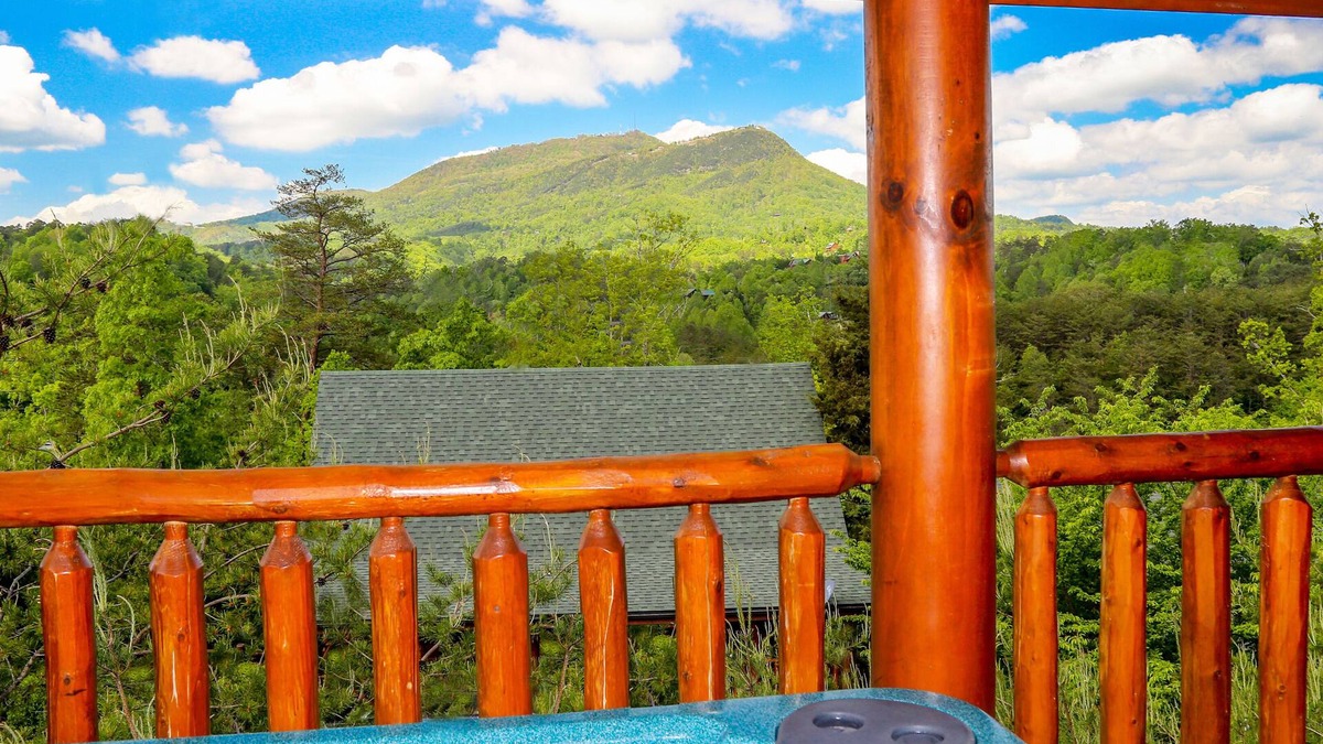 Sevierville Cabin | Just Renovated, Gated Resort, Mini-Golf, WiFi, Pools, Game Loft & What a View!