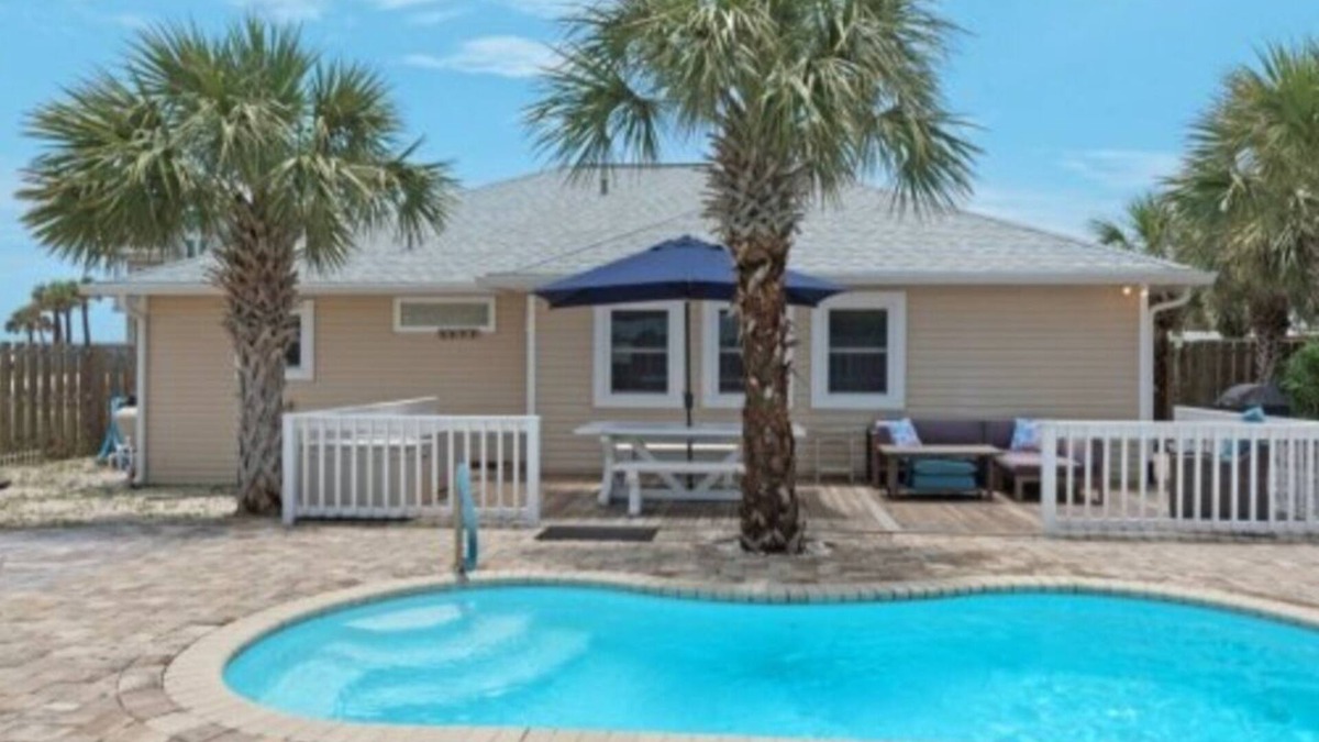 Villa Primera House | Just steps to the Gulf of Mexico!