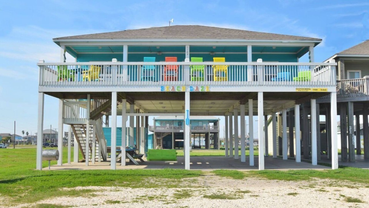 Crystal Beach House | Just steps to the Sand & Surf! Sleeps 12, with 2 Master Suites! Perfect Rental!