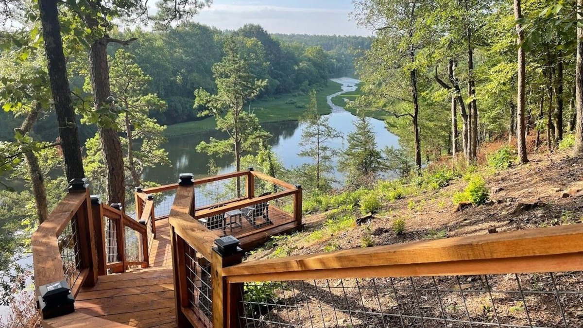 Octavia Cabin | Just the Two of Us River Front Luxury Cabin -Private/Romantic/Hot Tub