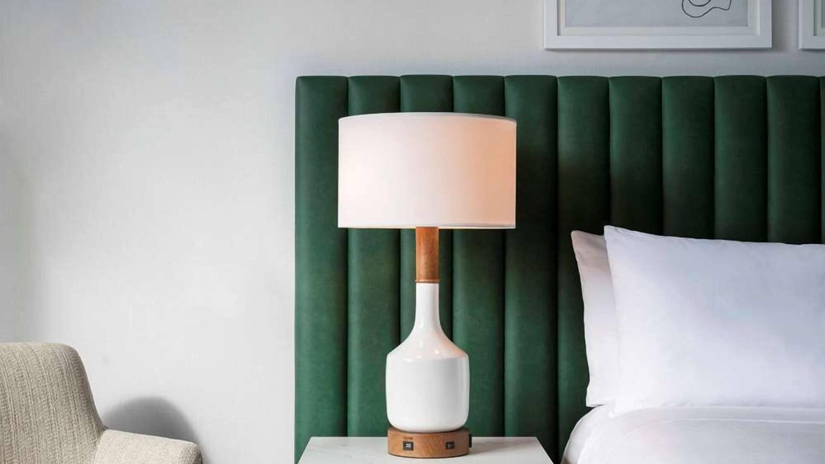 Downtown Chicago Resort | Just What You Were Looking For! Near Chicago Tribune Tower, Pets are Allowed
