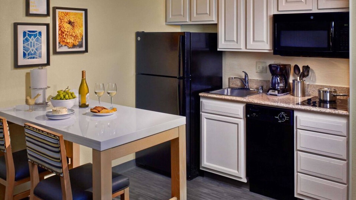 Sharonville House | Just What You Were Looking For! Free Breakfast, Free Parking, Pets Allowed