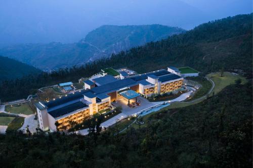 Mussoorie Hotel | JW Marriott Mussoorie Walnut Grove Resort & Spa