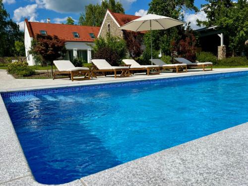 Balatonhenye House | Káli Kütyü
