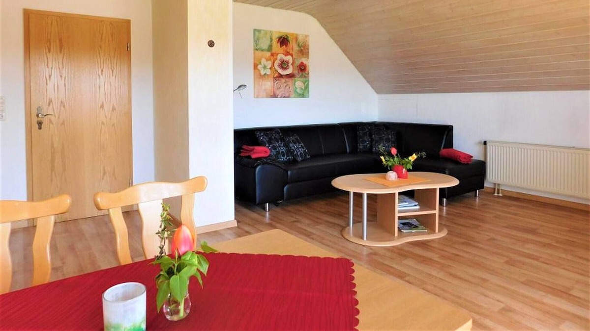 Hohenstein Apartment | Käppelesblick, 90qm, Garten, 2 Schlafzimmer, max. 4 Personen