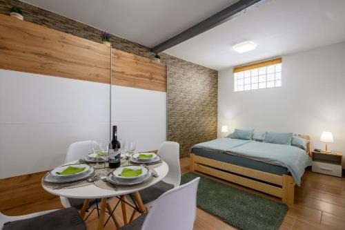 Demjen House | Kövirózsa Pihenőház