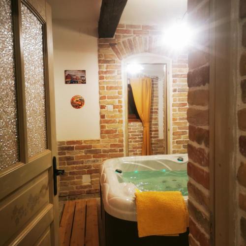 15th District Apartment | Kúria Apartman Private Wellness