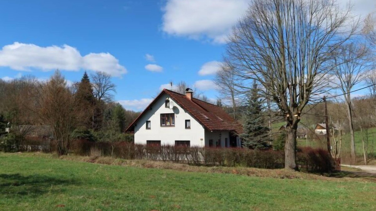 Rovensko pod Troskami House | Křečovice by Interhome