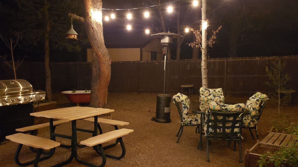 Pinetop House | K & K Chalet - Fun family retreat w/Game Room & Fenced Yard on 1/2 acre!