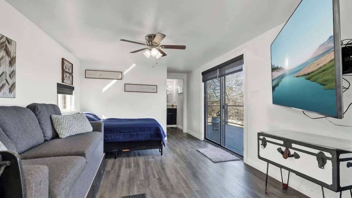 Center Point House | K Loma Vista With Hill Country Views