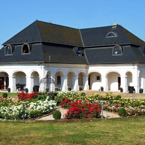 Kostany nad Turcom House | Kaštieľ Košťany