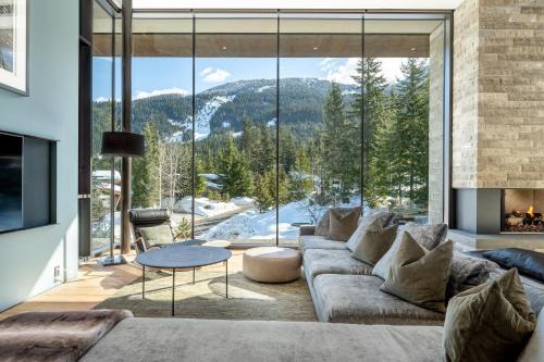 Whistler Creekside House | Kadenwood Winterfell | Ultimate Luxury Architectural Gem with Pool, Hot Tub, Cinema, & Pool Table