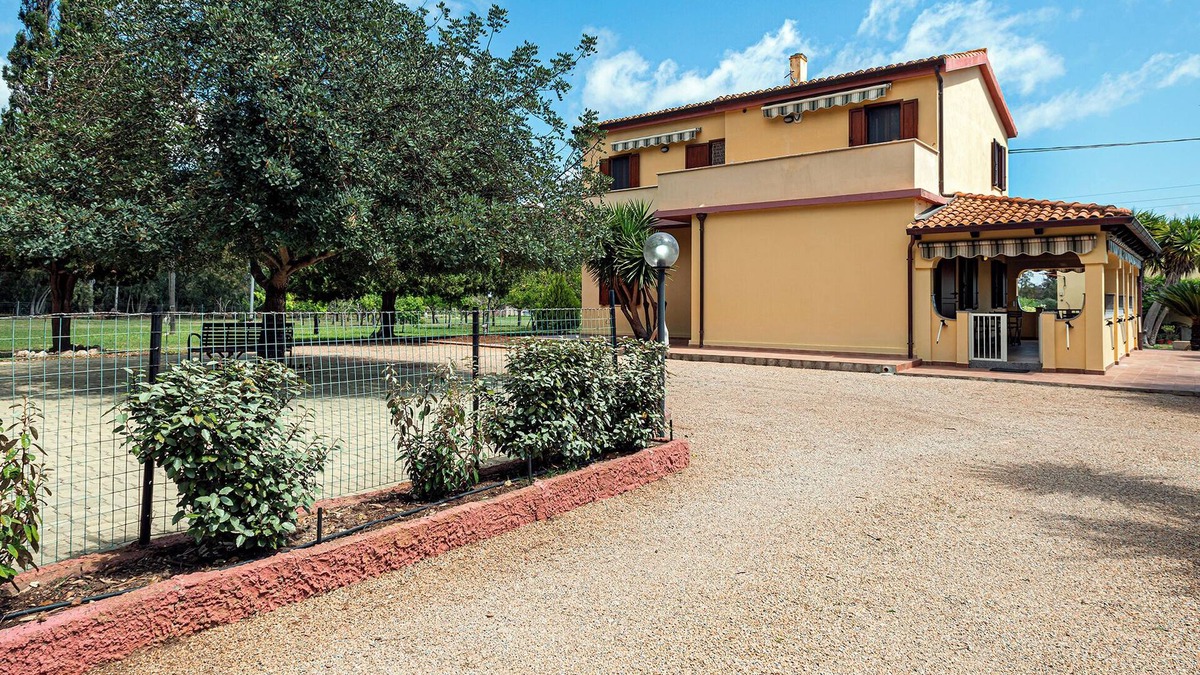 Santa Maria La Palma Villa | Kadossene Country Villa
