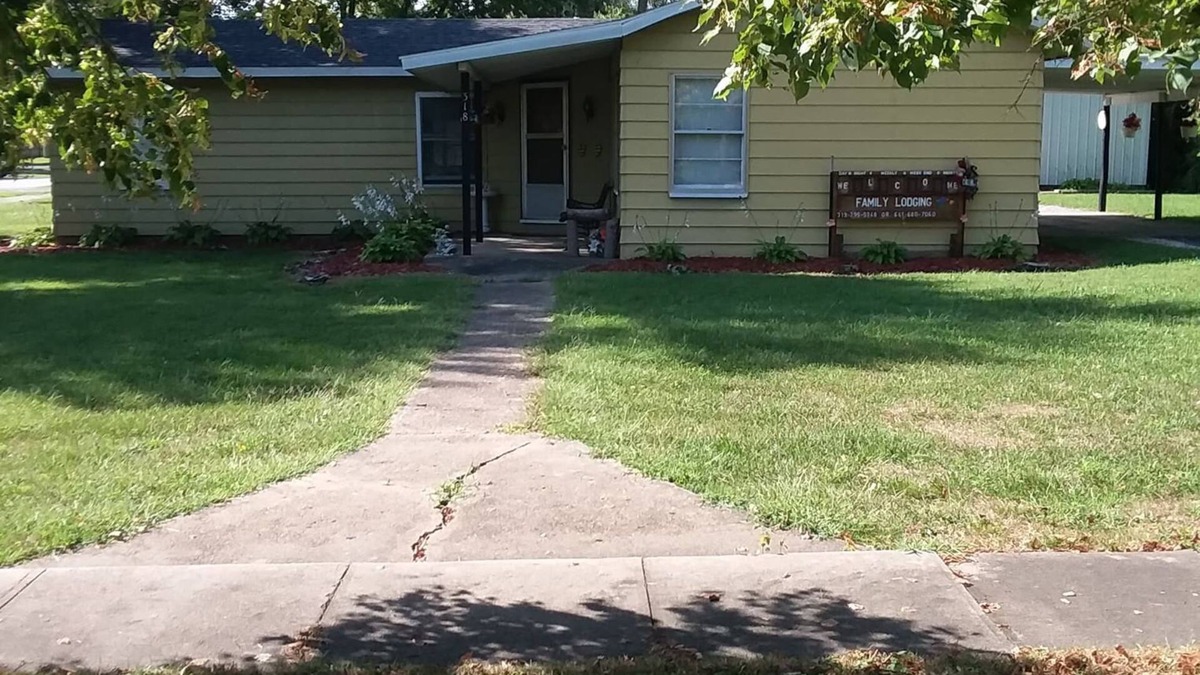 Kahoka House | Kahoka, MO Family Lodging