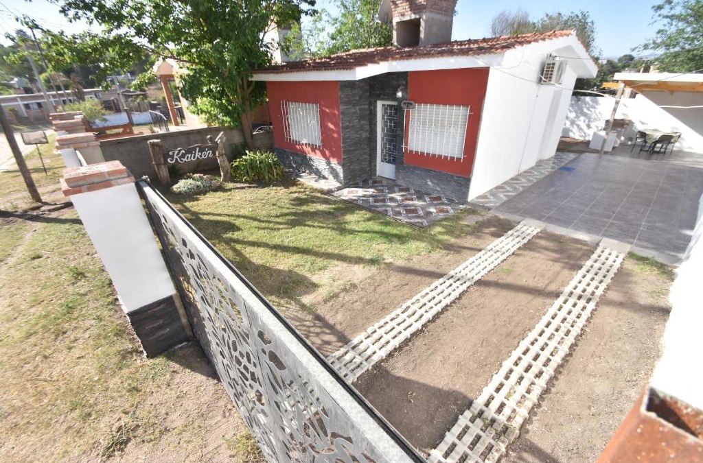 Comuna Estancia Vieja House | Kaiken Maison