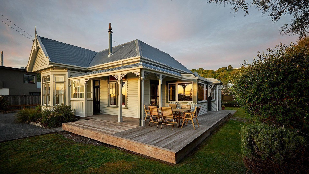 Kaikoura Villa | Kaikoura Beachfront Villa - Stunning Villa and Views