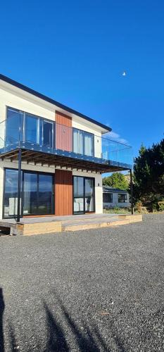 Dunedin Apartment | Kakianau Retreat, Luxury Waterfront Apartments