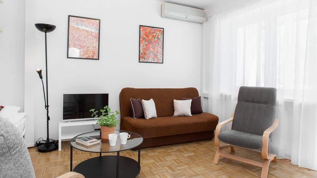 Praga Poludnie Apartment | Kakowskiego 11 | Air Conditioned Studio | Parking