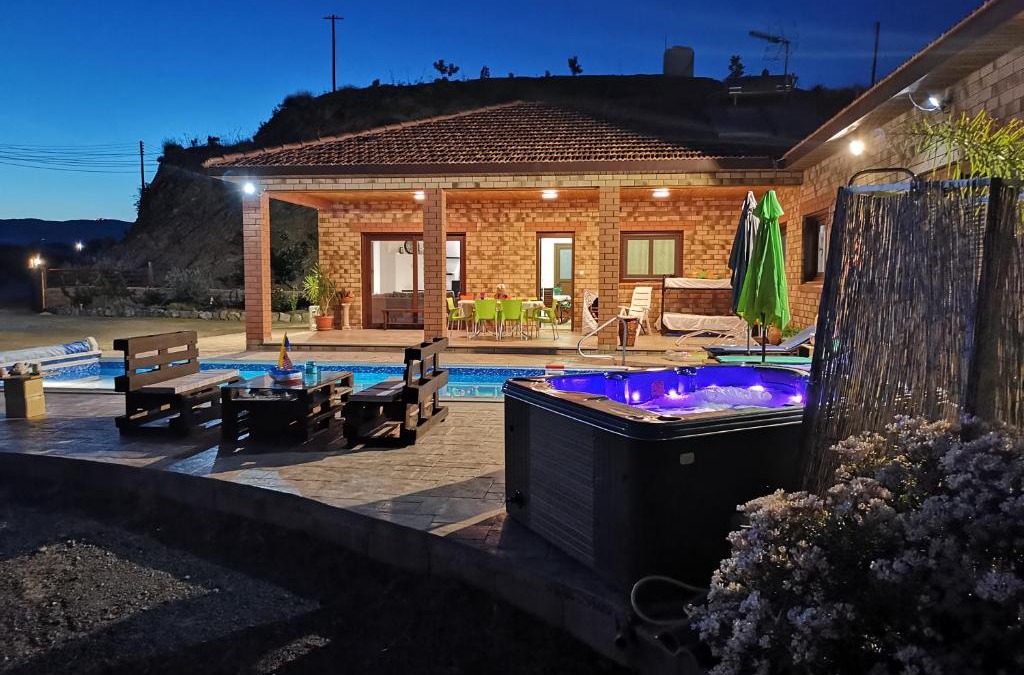 Vasa Koilaniou House | Kalamospito Holiday House