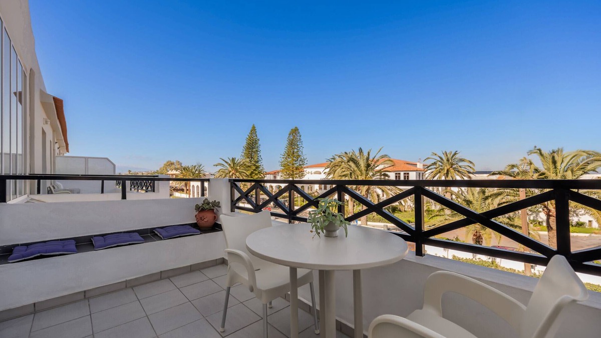 Adelianos Kampos Apartment | Kalimera studio 3 ,Near beach and all amenities