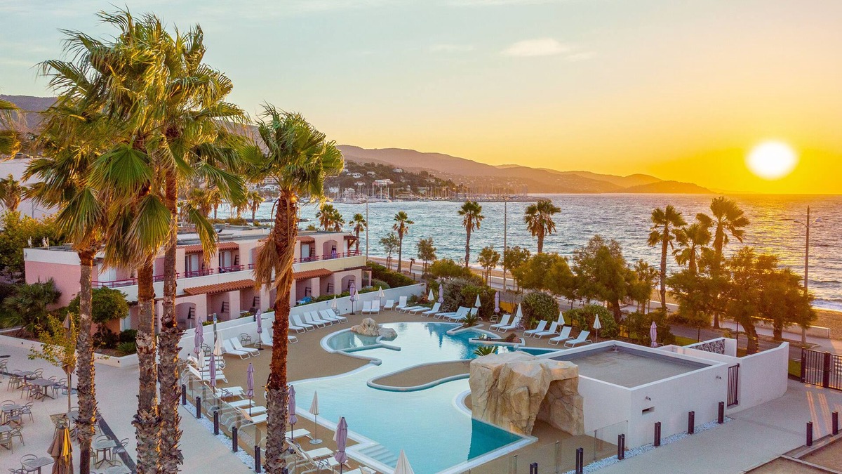 Le Lavandou Hotel | Kaliopé Hotel & Résidence by Oustal del Mar