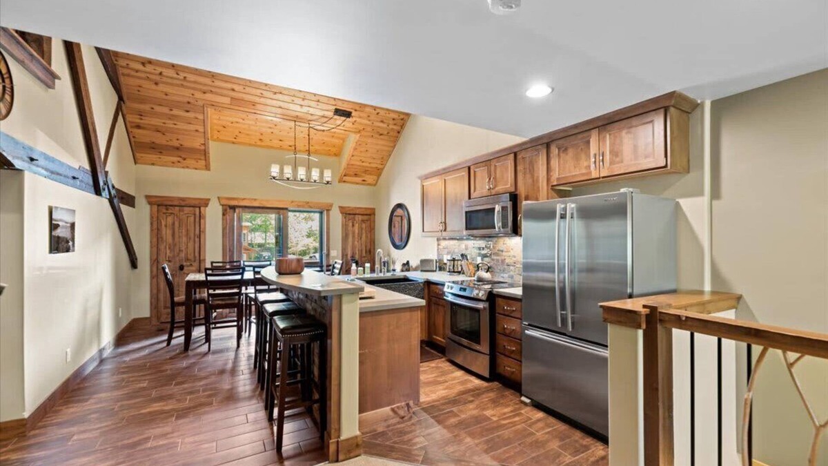 Coolin House | Kalispell Lodge at Cavanaugh's