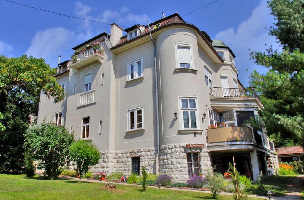 Gellert Hill Bed & Breakfast | Kalmár Panzió