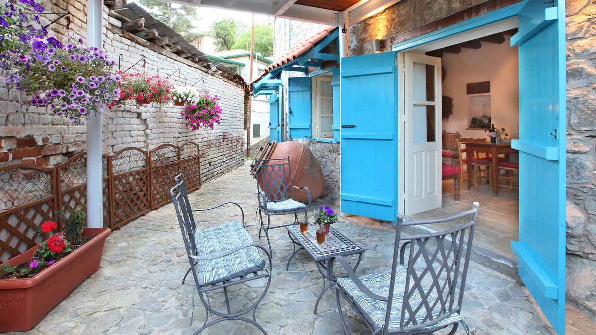 Kalopanayiotis Villa | Kalopanayiotis 1-Bedroom Cottage