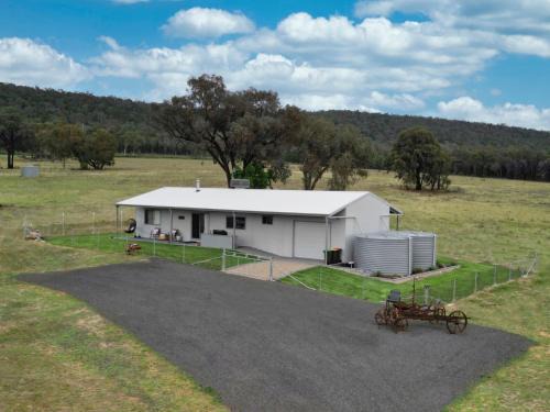 Bumbaldry House | Kangarooby Cottage - A Peaceful Off-grid Escape