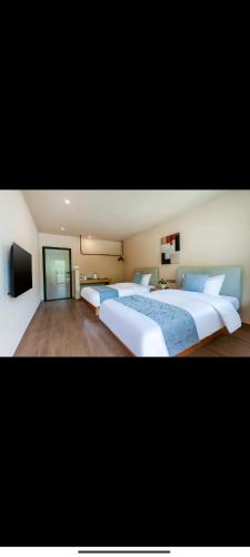 Ganzi County Hotel | Kangding Zhuji Villa Designer View B&B