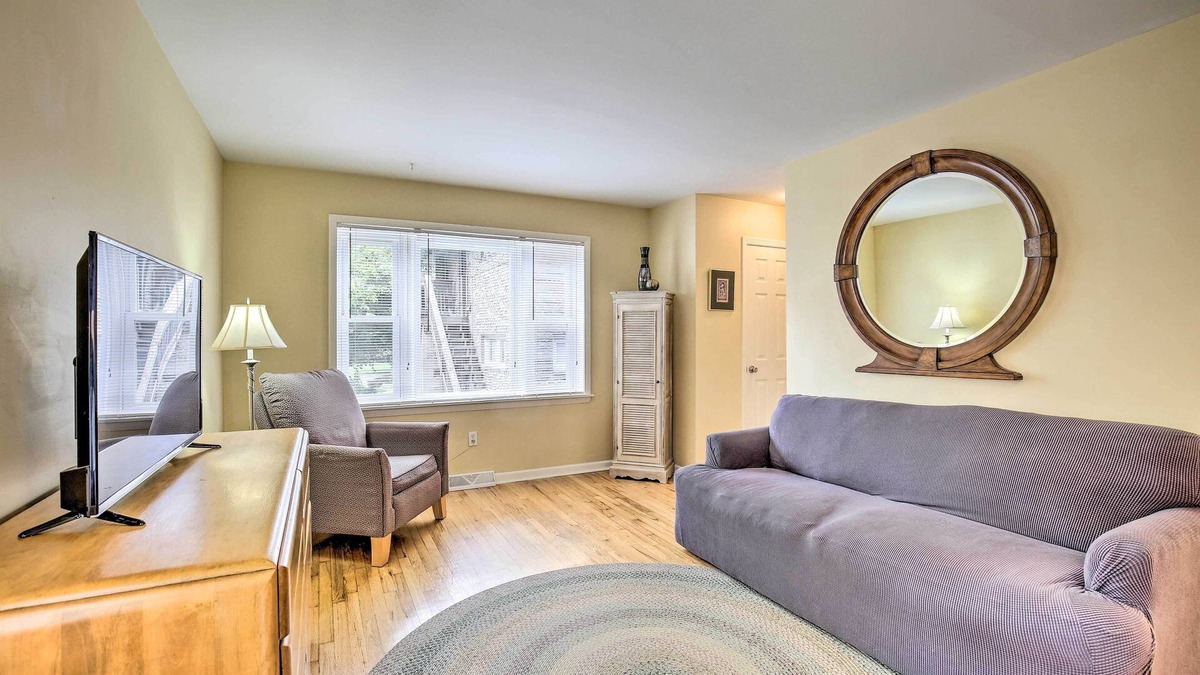 Northeast Kansas City Apartment | Kansas City Apt, Walk to KC Museum/Med School