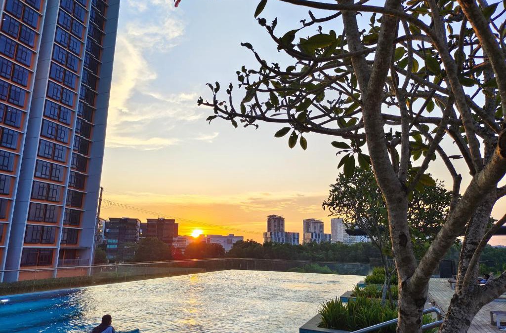 Cyberjaya Apartment | Kanvas Soho Cyberjaya/Netflix/Gym/Jacuzzi/KLIA