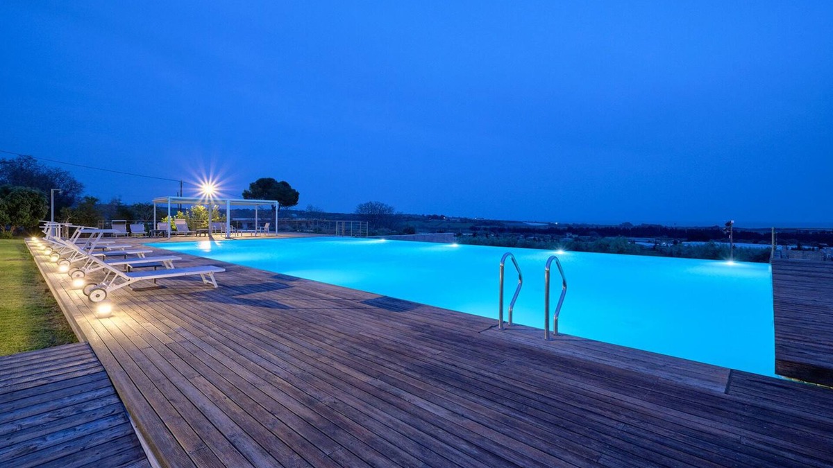 Ragusa Resort | Kaos, holiday home with view in a resort with swimming pool