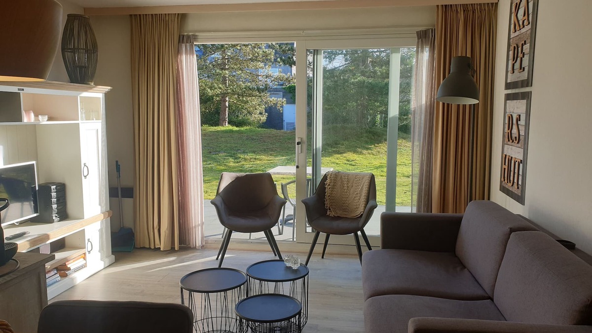 Hollum Apartment | Kapershut 'Family' Apt No. 57 for 1-4 persons, close to the beach, with indoor pool