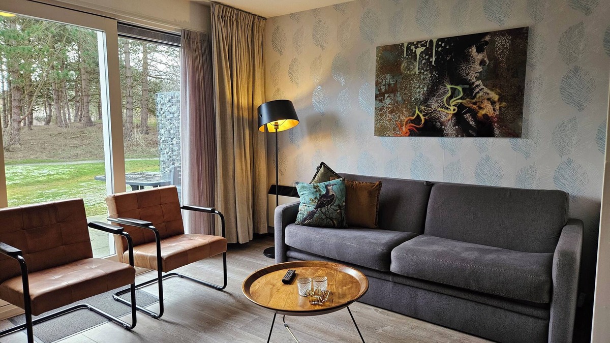 Hollum Apartment | Kapershut 'Family Plus' for 1-6 persons, close to the beach, with indoor pool