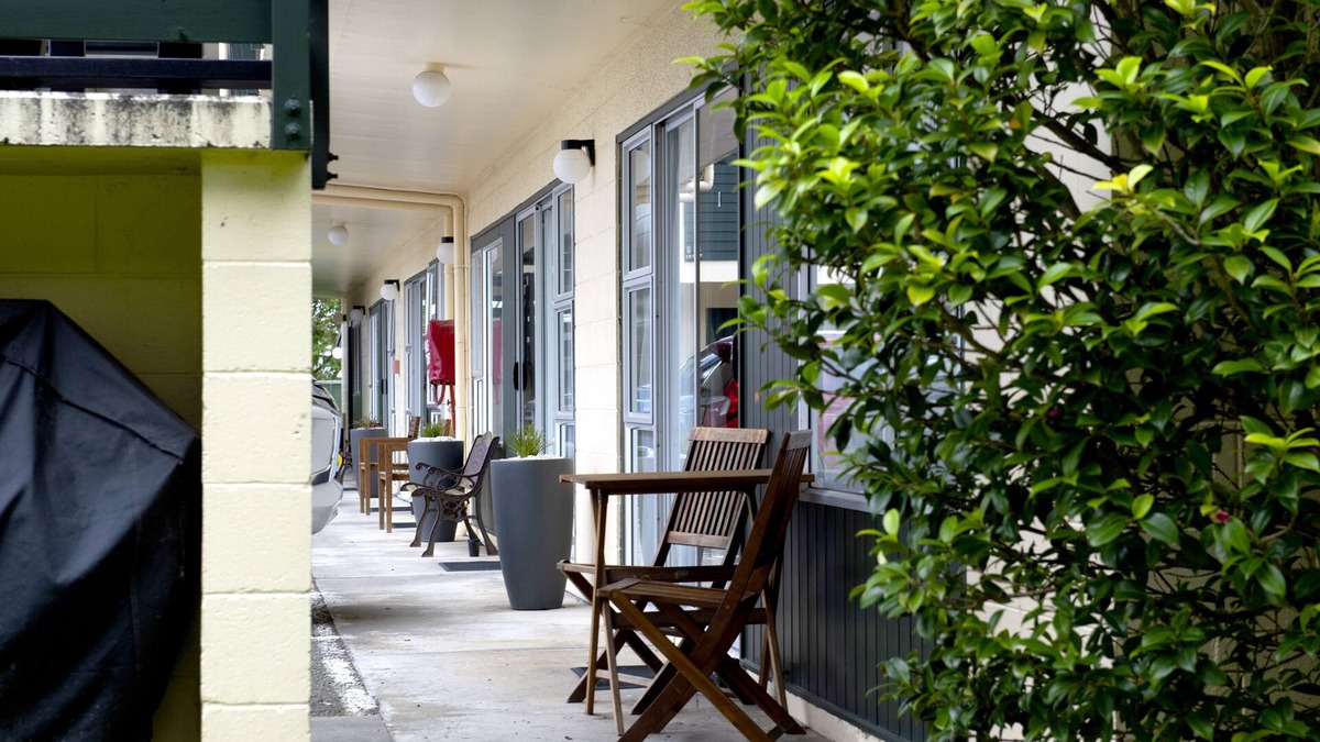 Waikanae Hotel | Kapiti Gateway Motel