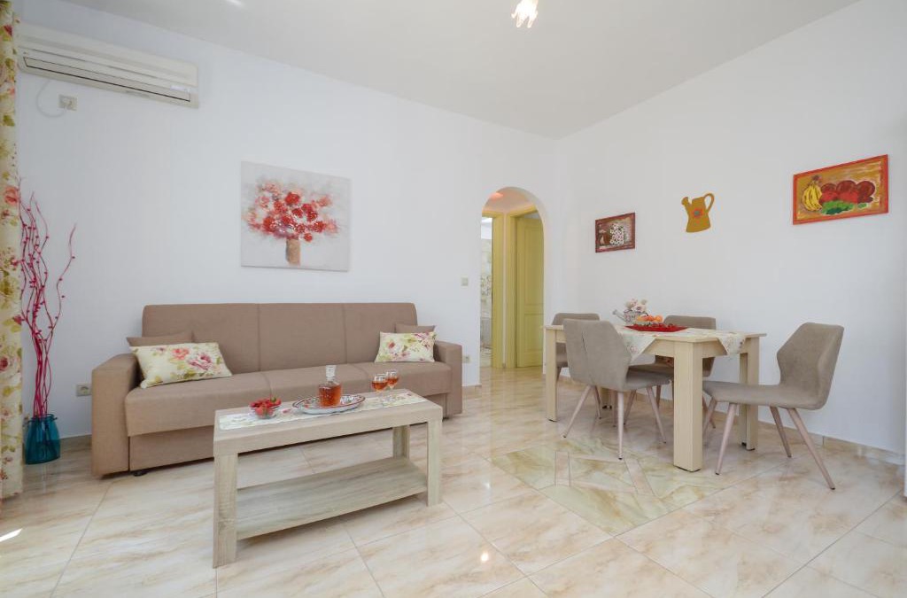 Agios Prokopios Apartment | Kapris House