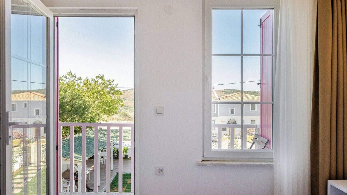 Bozcaada Hotel | Karaüzüm Hotel Bozcaada